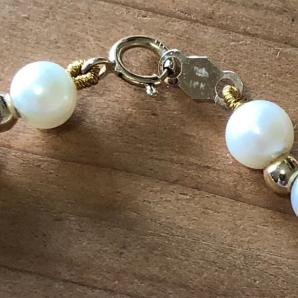 14k Gold Bead & Pearl Beaded Bracelet - Picture 2 of 3